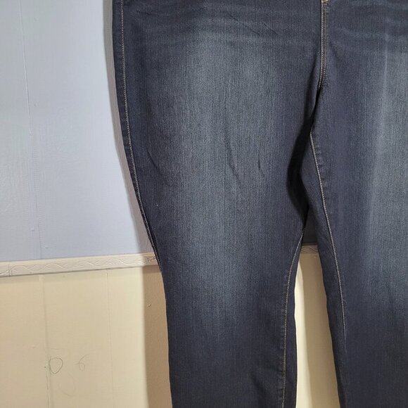 Torrid Lean Jean 4R Size 26 Dark Wash Denim Blue Faded Pull On Skinny Jeans - Picture 3 of 13